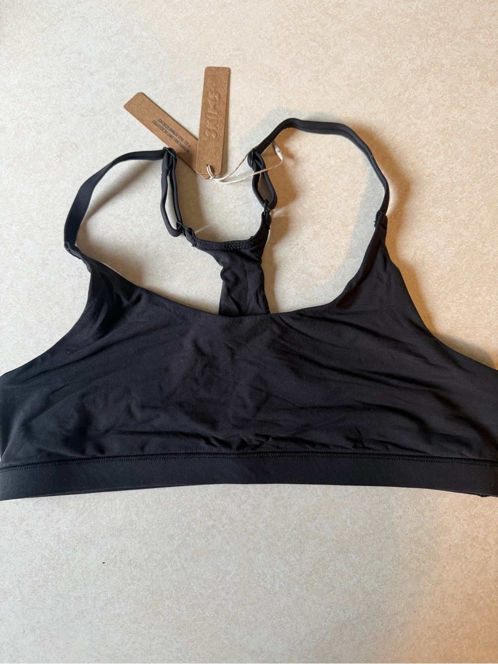 Skims brand  Fits everybody racerback scoop bralette  size Medium